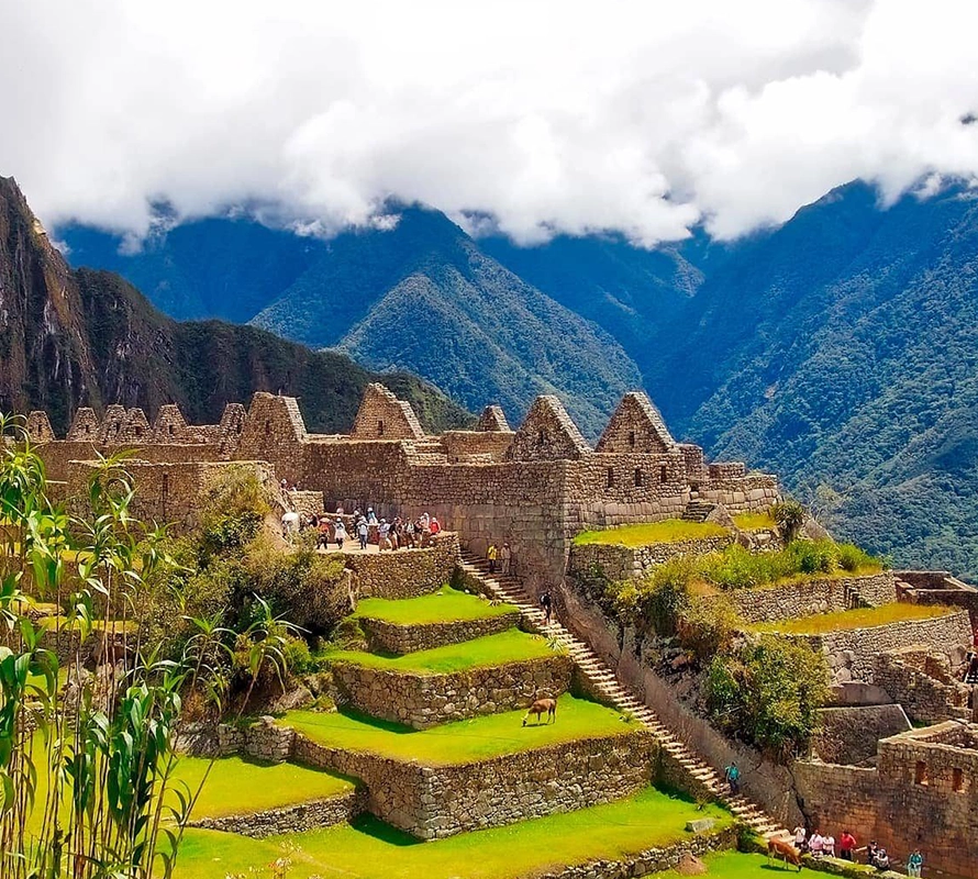 Valle Sagrado & Machu Picchu | Experiencia Inca 2D/1N