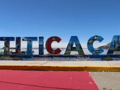 Tour Uros y Amantaní 2D/1N | Experiencia Vivencial en el Lago Titicaca Tour Uros y Amantaní 2D/1N | Experiencia Vivencial en el Lago Titicaca