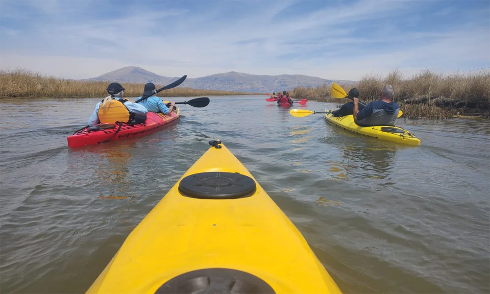 Tour en Kayak Lago Titicaca | Experiencia Única en Puno